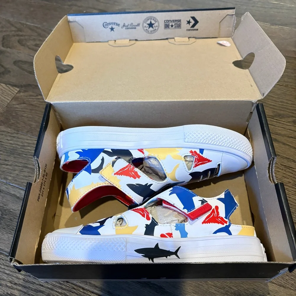 Converse All Star Superplay Shark Print Sandals Kids Size 1 White‎ Red Blue